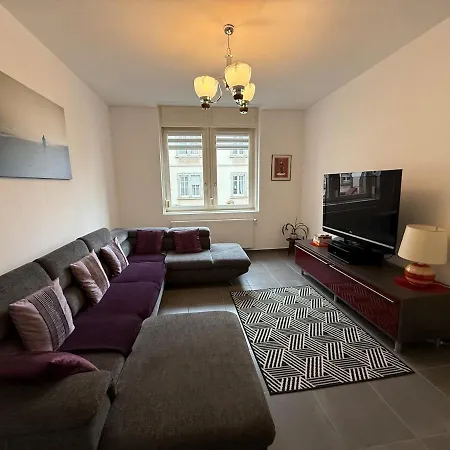 아파트 100m, 5 Min Center 2 Bedrooms, 6 People