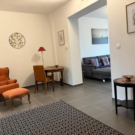 100m, 5 Min Center 2 Bedrooms, 6 People * 콜마